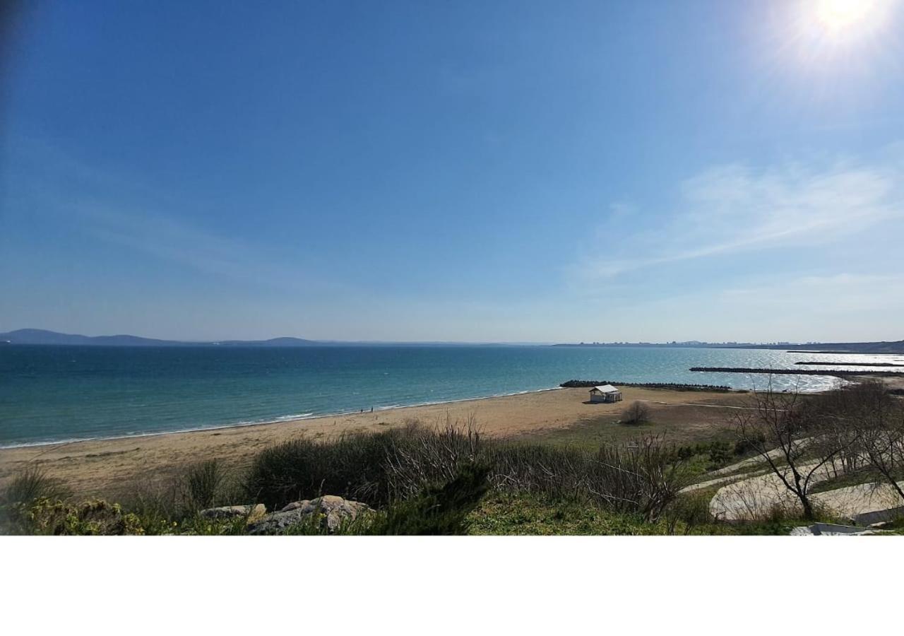 K&K Beach Luxury Burgas Stad Buitenkant foto